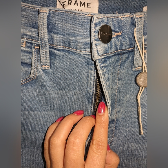 2. NWT FRAME LE HIGH SKINNY JEANS IN EUROPA - Picture 4 of 7